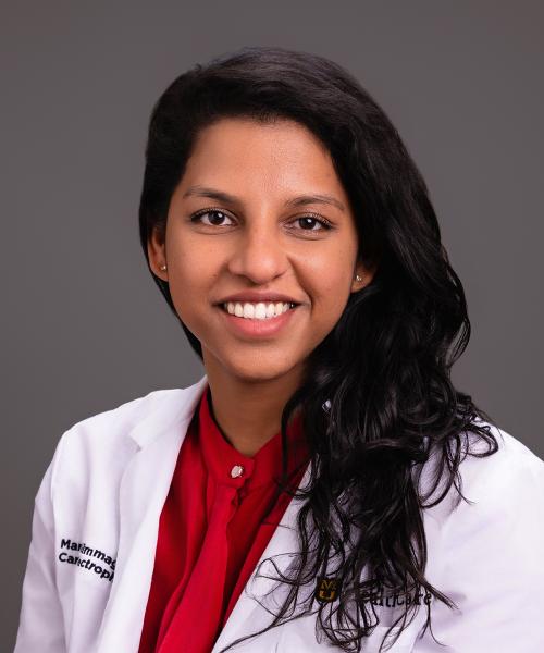 Manojna Nimmagadda, MD headshot