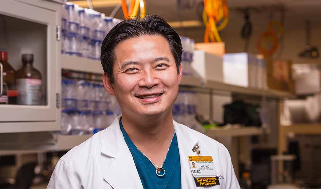 Orthopaedic surgeon Dr. Richard Ma