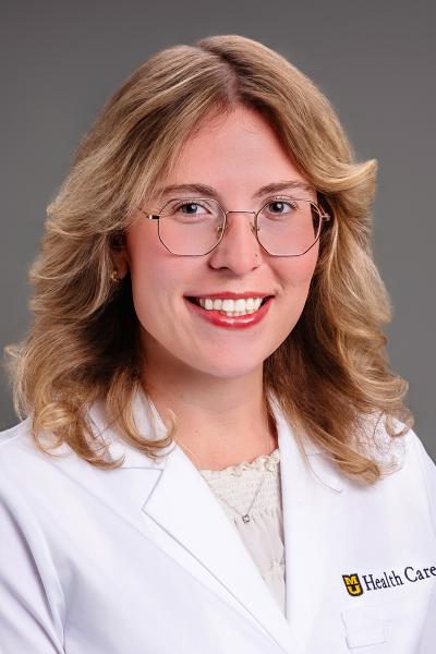 Victoria Gustafson, MD headshot