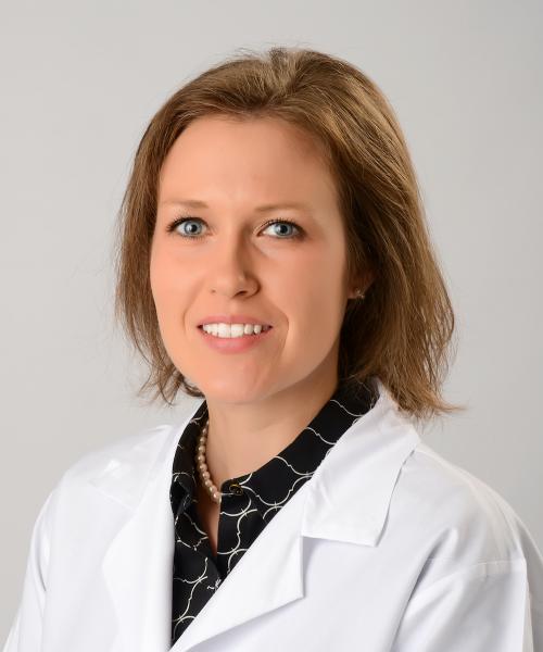 Kristen Fernandez, MD headshot