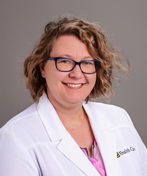 Julia Halsey, MD headshot