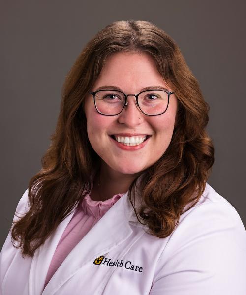 Victoria Gustafson, MD headshot